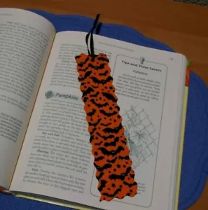 Bookmark HALLOWEEN Fabric or Cloth Bookmark Bats Handmade - Picture 1 of 4