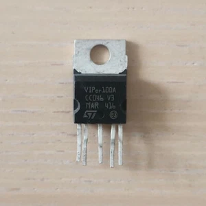 VIPER100A 700V 3A SMPS Primary IC AU STOCK FAST POSTAGE - Picture 1 of 1