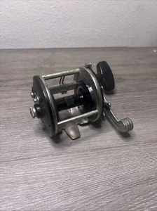 Penn 209 Levelwind Reel - Picture 1 of 4