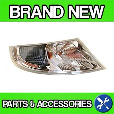 For Saab 9-5 (02-05) Front Indicator Light / Lens / Lamp (Right) - Image 1 of 3