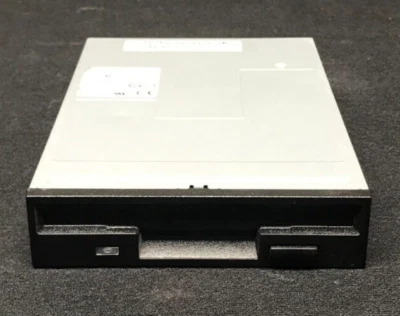 Sony MPF920 T/B73 Internal Desktop 3.5" inch Floppy Disk Drive - Image 1 of 4