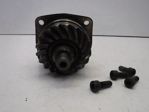 1983 honda v45 sabre out put shaft DRIVE GEAR - Picture 1 of 5