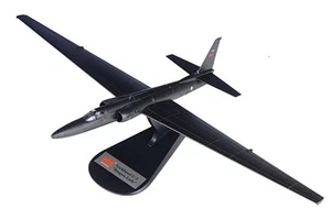 HA6904 Hobby Master U-2R Dragon Lady 1/72 Model #68-10329 RoCAF 35th Sqn Black - Picture 1 of 2
