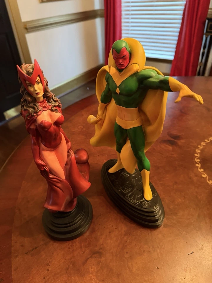 Par de estatua de bruja escarlata y visión de Bowen Designs.  ENVÍO GRATUITO EN CAJA Marvel Avengers Foto 1 de 1