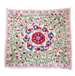 TABLE TOP - WALL HANGING - UZBEK SUZANI 35" x 39" - SILK EMBROIDERY ON COTTON - Bild 1 von 12