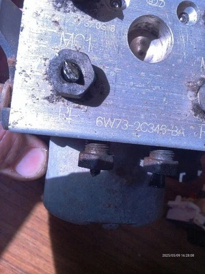 Антиблокировочная тормозная деталь в сборе ABS подходит для 06–08 CROWN VICTORIA 862860 - Изображение 1 из 4