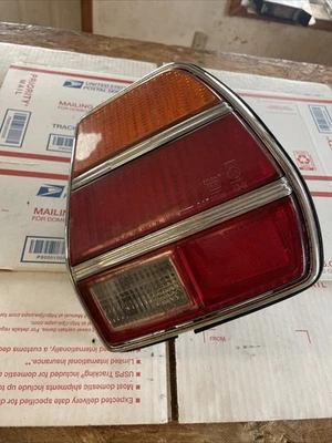 Luz trasera derecha Toyota Tercel 3 DR 81-82 Liftback  Foto 1 de 4