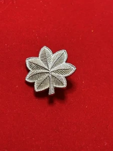 Military Sterling Oak Leaf Rank Shoulder Insignia Pin - Picture 1 of 7
