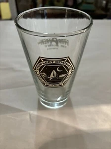 1 Star Trek: The Cruise Mission Control Pint Glass VGC Science Fiction Glassware - Picture 1 of 5