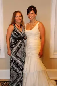David's Bridal Taffeta Scoop Neck Tiered Mermaid Wedding Dress Size 10 Ivory - Picture 1 of 9