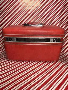 VINTAGE SAMSONITE SHERBROOK Train Case Hardshell RED NO TRAY/KEY/MIRROR - Picture 1 of 12