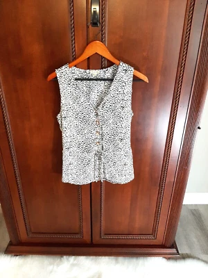 Lily White Mujer Talla S Estampado Leopardo Sin Mangas Botón Frontal con Cordón Foto 1 de 4