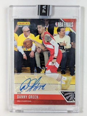 2018-19 Panini Instant NBA Finals Champions #183 Danny Green Auto #D 1/5 - Image 1 of 2