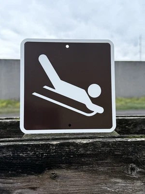 Letrero de metal para trineo de nieve 6"x6" NUEVO nieve invierno recreación cabaña casa de campo decoración Foto 1 de 2