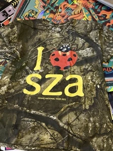 Camicia 2025 SZA Grand National Tour Woods grande concerto Kendrick Nord America - Foto 1 di 3