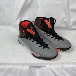 Under Armour Rocket 2 Uomo Taglia 8,5 Acciaio Nero Atletico - Foto 1 di 11