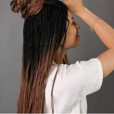 Pelucas trenzadas micro negras Omber marrón resistentes al calor encaje caja frontal pelucas trenzadas Foto 1 de 4