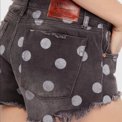 Pantalones Cortos One by OneTeaspoon Bonitas Corte Talla 27 Nuevos sin Etiquetas Foto 1 de 4