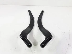 2017 Harley FLS Softail Slim Rear Fender Supports Struts 59904-12BHP 60187-12BHP - Bild 1 von 12