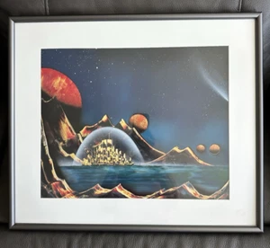 1998 Simon firmato incorniciato arte originale acrilico piramidi surreali pianeti spazio - Foto 1 di 16