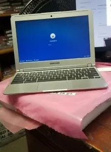 Chromebook 303C XE303C12-A01US Exynos 5 1.7GHz 2GB 16GB CHARGER NOT INCLUDED - Picture 1 of 1