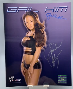 GAIL KIM (pose)  WWE LICENSED AUTHENTIC ORIGINAL 8X10 Autographed GLOSSY PHOTO - Picture 1 of 1