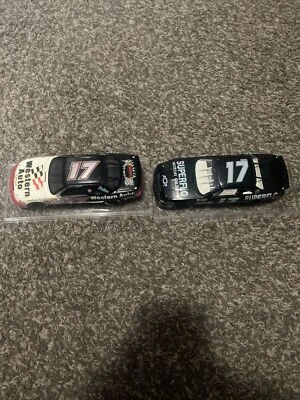 Lote de 2 coches diecast Darrell Waltrip 1/24 #17 1989-94 Foto 1 de 4