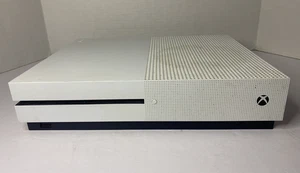 Microsoft Xbox One S Launch Edition 2TB Weiß Nur Konsole (Modell 1681) Getestet - Bild 1 von 7