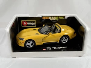 Modellino pressofuso Burago scala 1/18 Dodge Viper RT/10 - giallo con scatola - Foto 1 di 12