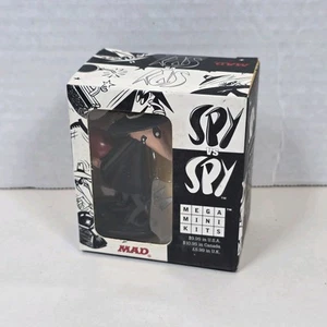 Spy vs. Spy by Mad Magazine Editors and Antonio Prohias (2010, Kit) - Imagen 1 de 5