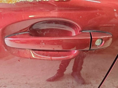 Used Front Left Exterior Door Handle fits: 2014 Subaru Forester assembly door 2. Foto 1 de 4