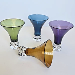 Lila Grün Blau Bernstein Kontrolle Blase Basis Martini Gläser Artland Feier - Bild 1 von 6