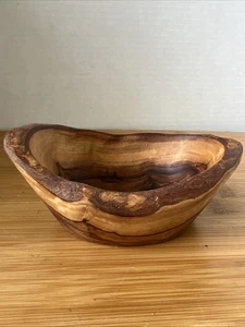 Atemberaubende Vintage handgefertigte Olivenholz Schale. Naturkanten 5,5" Nachlass - Bild 1 von 11