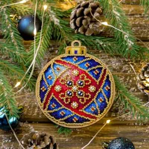 Wonderland Crafts Cross-stitch kit on wood FLW-010 - Picture 1 of 3