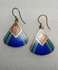 Vintage LAUREL BURCH Dangle Enamel Earrings Blue-green Water Lily Fan - Picture 1 of 6