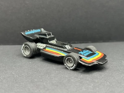 Coche de carreras Goodyear Malibu Grand Prix 1973 Hot Wheels de colección con neumáticos de goma Foto 1 de 4