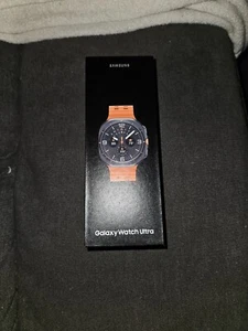 Samsung Galaxy Watch ULTRA 47mm Wi-Fi/GPS/LTE - Photo 1 sur 4