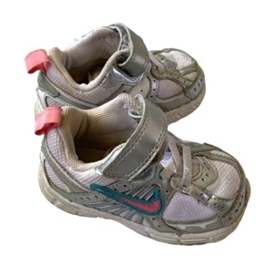 Vintage Nike White Pink Blue Girls Infant Size 4C Hook and Loop Sneaker 354822-1 - Picture 1 of 5