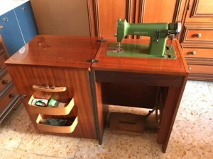 Macchina da cucire vintage Borletti con mobile a scomparsa originale - Foto 1 di 5