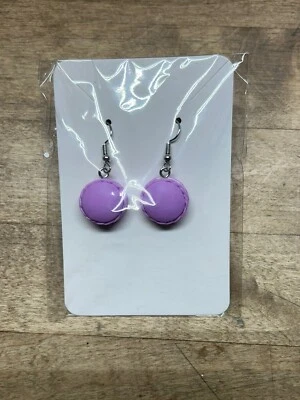 Pendientes colgantes de novedad macarrón morado tono plata metal bisutería Foto 1 de 2