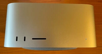 Apple Mac Studio (1TB SSD, M1 Ultra, 128GB) Argento - GPU 48 core / CPU 20 core - Immagine 1 di 4