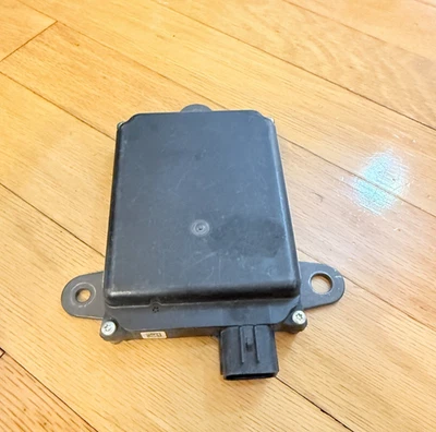 2016 - 2023 Toyota Tacoma Blind Spot Monitor Sensor Radar Module 88162-04015 OEM - Image 1 of 4