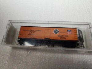 Micro-Trains Wood-Sheathed Reefer 40FT DBL. 47060 Model Train Car - Picture 1 of 3