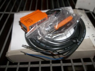 New IFM Electronic / Efector 200 Model: OU5010 Sensor - Image 1 of 3