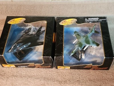 Maisto Tailwinds Special Edition F-117 Nighthawk & AV-8B Harrier Fighter Jet - Image 1 of 3
