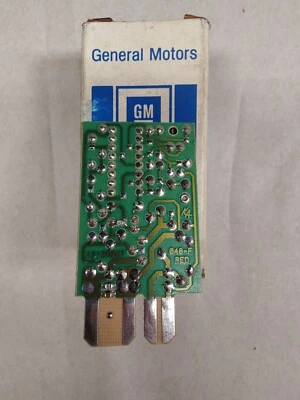 Módulo de trava de porta automática Pontiac Grand Am fabricante de equipamento original 1994-95 GM 12135067 - Imagem 1 de 3