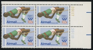 Correo aéreo de Estados Unidos - Juegos Olímpicos de 1979: salto de altura - SC# C97 bloque de placas de 4 como nuevo NH OG - Imagen 1 de 2