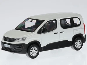 Peugeot Rifter 2018 white diecast model car 479062 Norev 1:43 - Picture 1 of 4