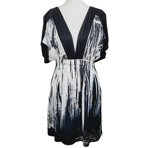 Túnica de Hombro Frío Hiedra Carmesí Negro y Blanco Boutique Med Empire Cintura - Imagen 1 de 7