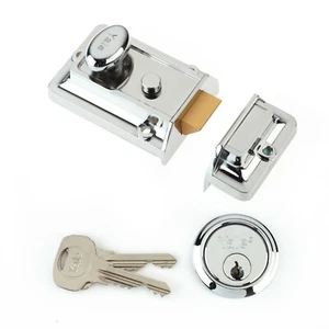 Yale Traditional Nightlatch Chrome Standard (B-77-CH-CH-60) - Foto 1 di 3